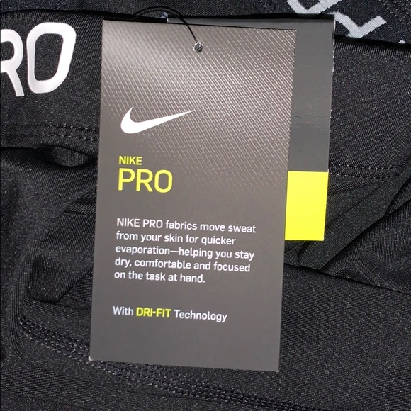 NWT nike pro crop leggings - Picture 4 of 4